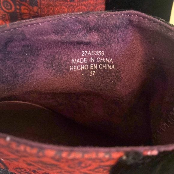 Desigual Pattern Heel Booties Size 37 US 6.5 - Picture 4 of 10